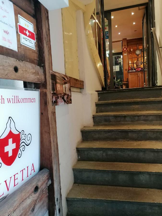 Petit Helvetia Budget Hotel Zermatt Dış mekan fotoğraf