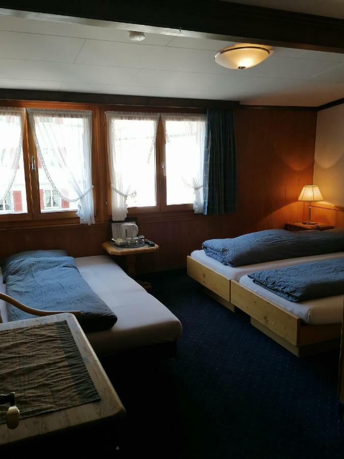 Petit Helvetia Budget Hotel Zermatt Dış mekan fotoğraf