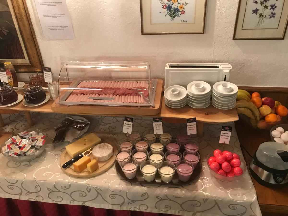 Petit Helvetia Budget Hotel Zermatt Dış mekan fotoğraf